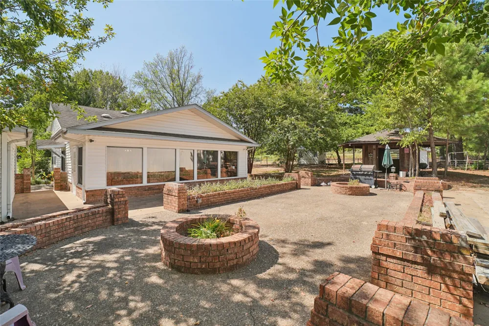 1938 Vz County Road 2309 Road Canton, TX 75103