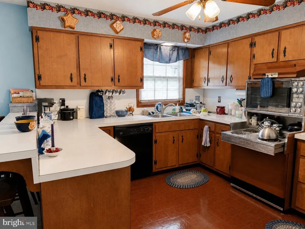 2311 MACLAY AVENUE Huntingdon, PA 16652