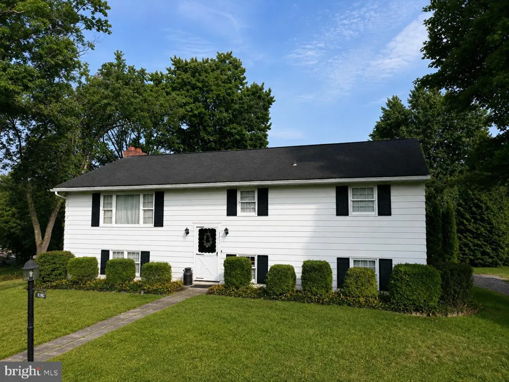2311 MACLAY AVENUE Huntingdon, PA 16652