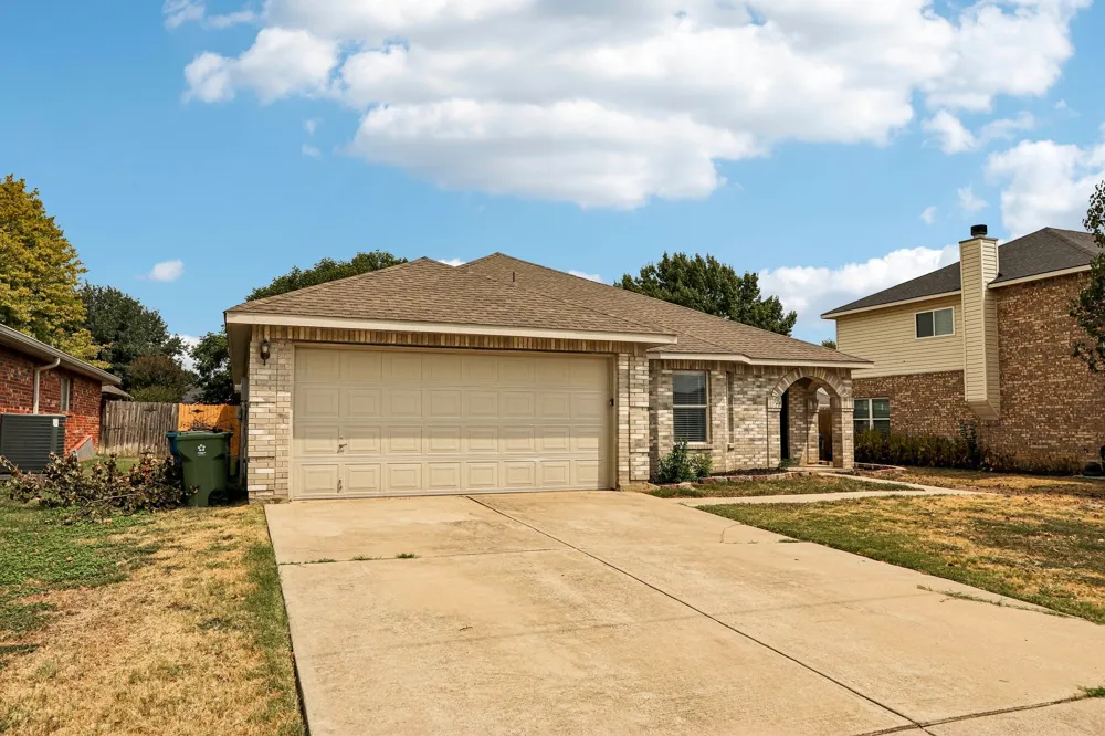324 Marshall Creek Road Roanoke, TX 76262
