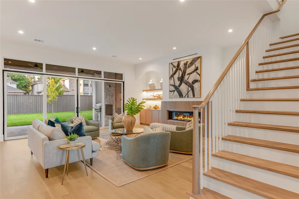 4125 Highgrove Drive Dallas, TX 75220