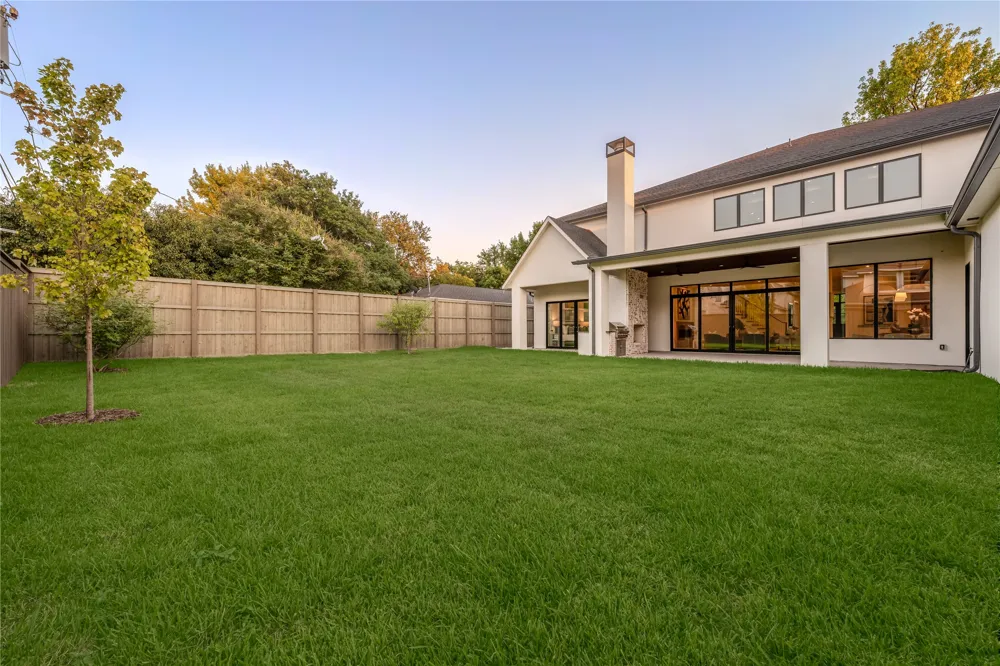 4125 Highgrove Drive Dallas, TX 75220