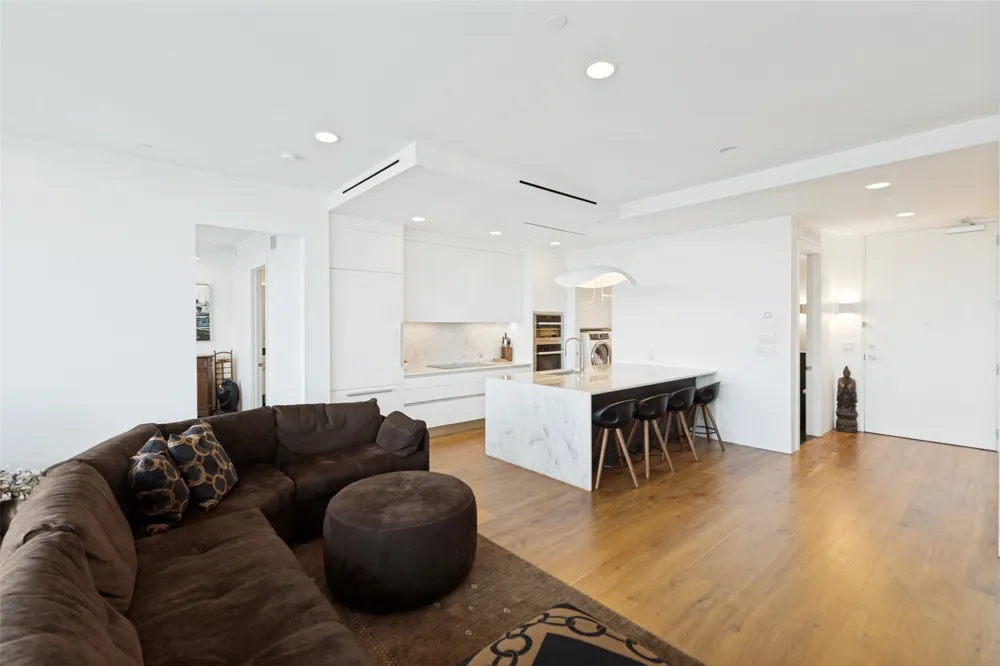 3130 Harwood Street #2305 Dallas, TX 75201