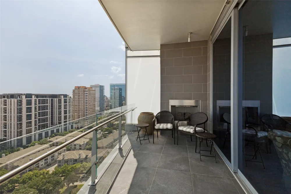3130 Harwood Street #2305 Dallas, TX 75201