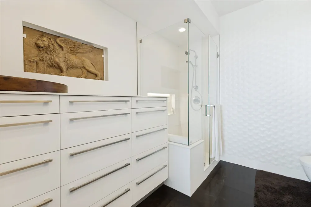 3130 Harwood Street #2305 Dallas, TX 75201
