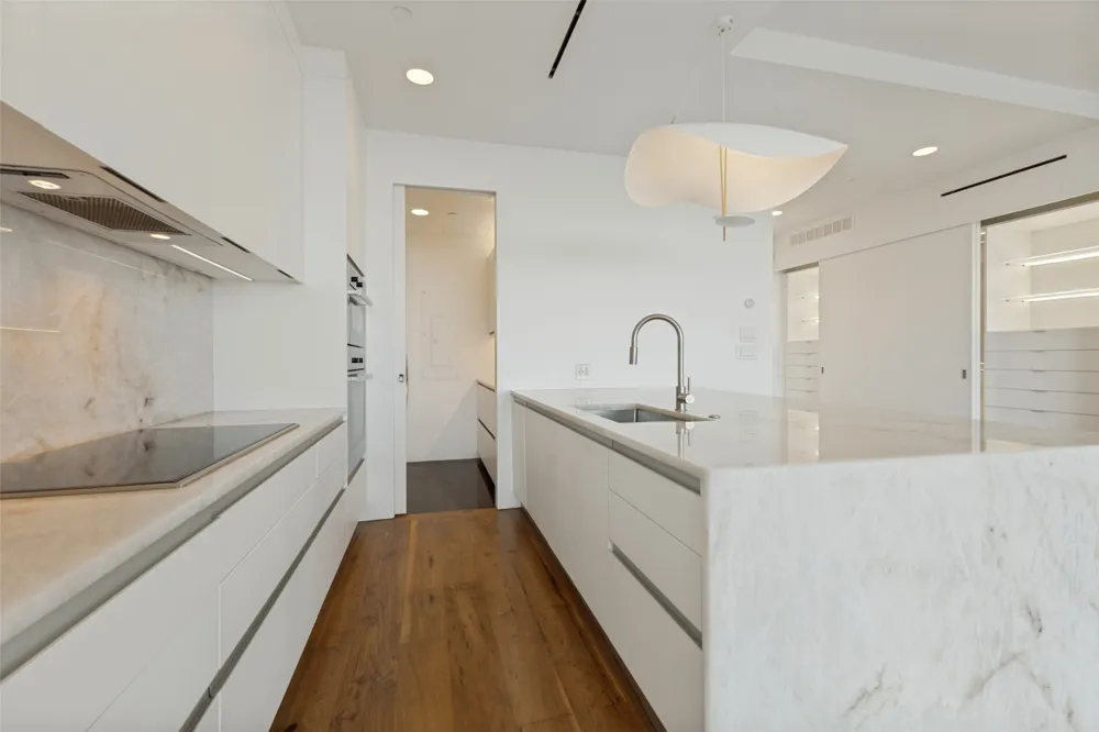 3130 Harwood Street #2305 Dallas, TX 75201