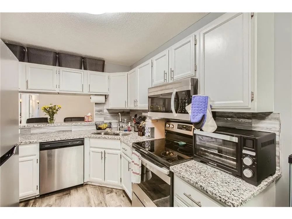 5940 Fernwood Street Shoreview, MN 55126