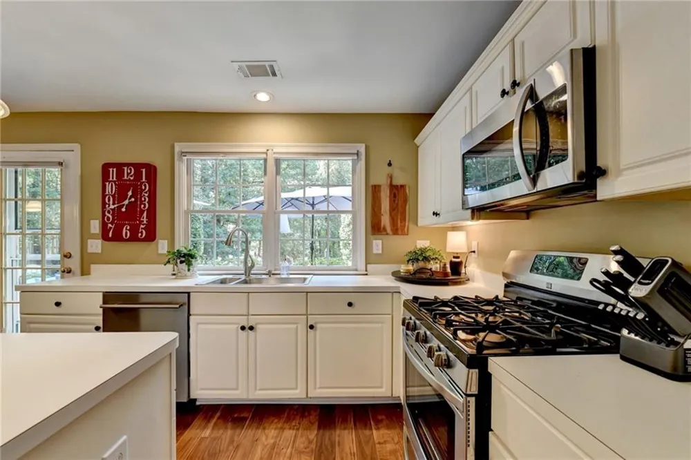 220 Ganton Court Johns Creek, GA 30097