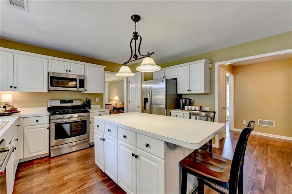 220 Ganton Court Johns Creek, GA 30097
