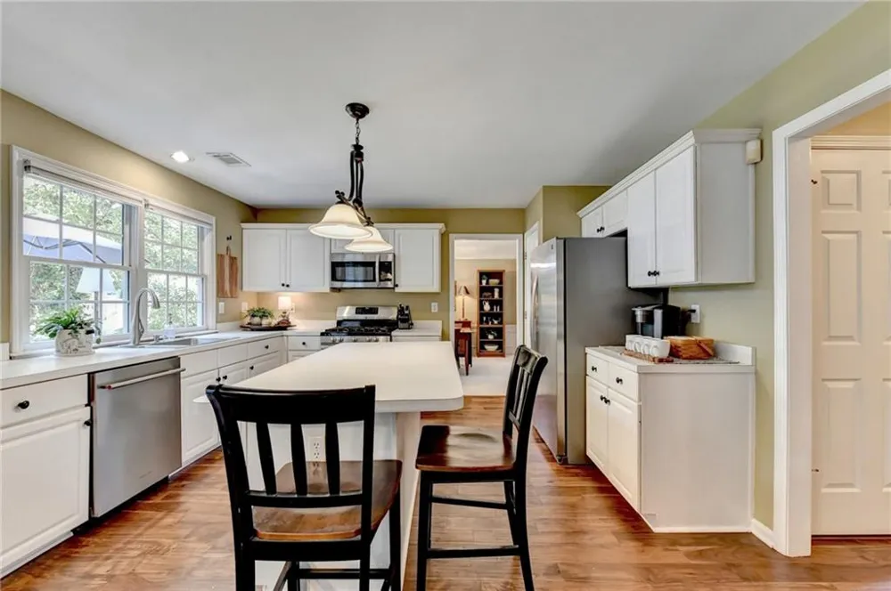 220 Ganton Court Johns Creek, GA 30097