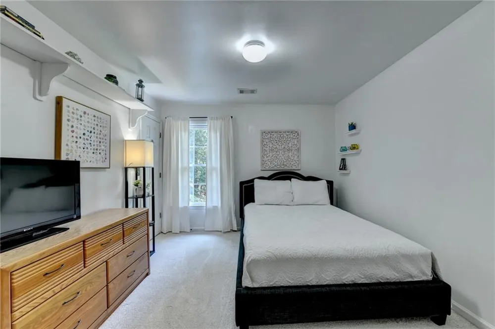 220 Ganton Court Johns Creek, GA 30097
