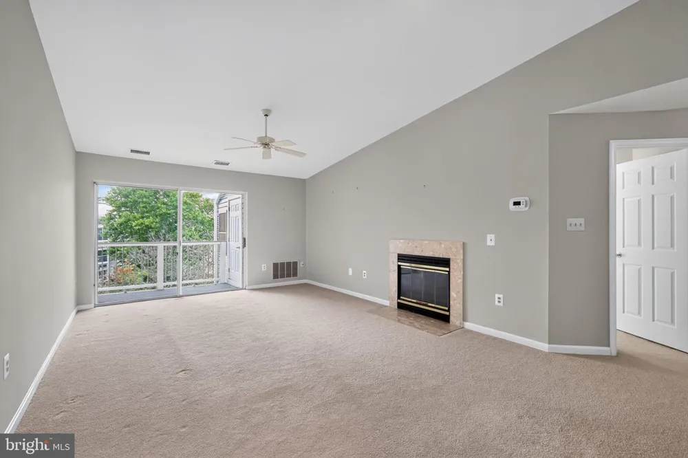 20604 CORNSTALK TERRACE #301 Ashburn, VA 20147