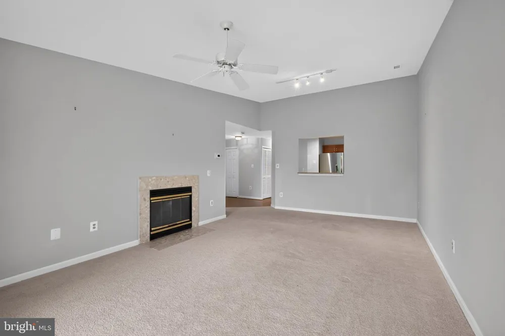20604 CORNSTALK TERRACE #301 Ashburn, VA 20147