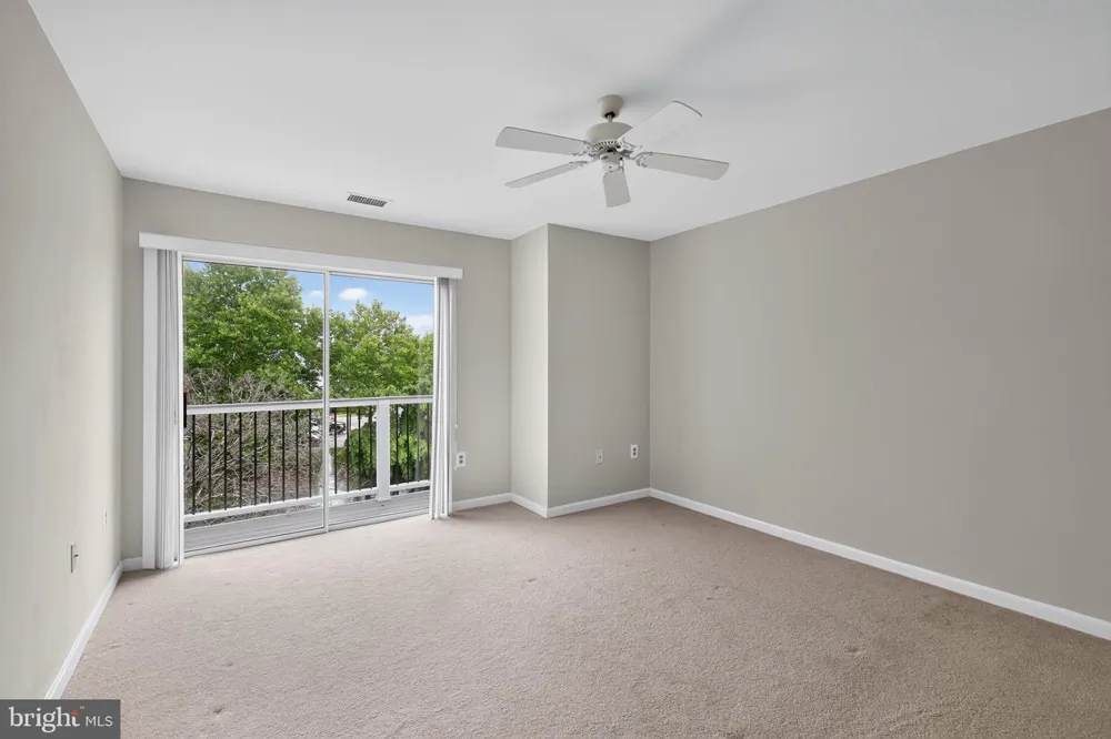 20604 CORNSTALK TERRACE #301 Ashburn, VA 20147