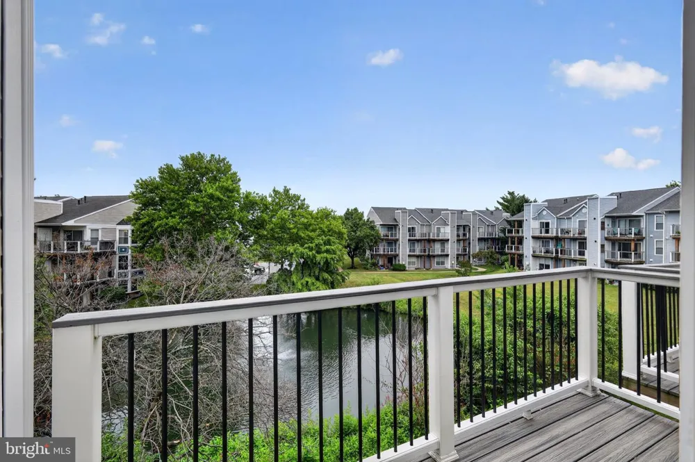 20604 CORNSTALK TERRACE #301 Ashburn, VA 20147