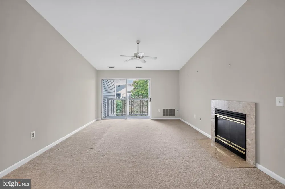 20604 CORNSTALK TERRACE #301 Ashburn, VA 20147