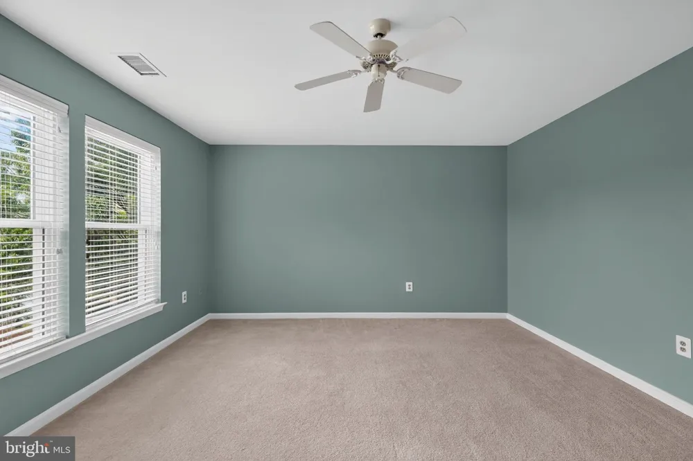 20604 CORNSTALK TERRACE #301 Ashburn, VA 20147