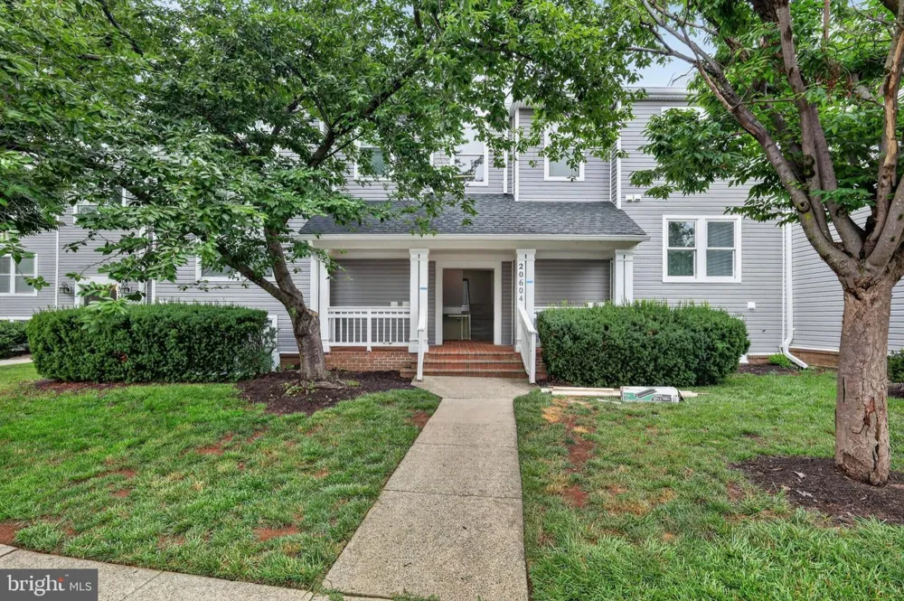 20604 CORNSTALK TERRACE #301 Ashburn, VA 20147