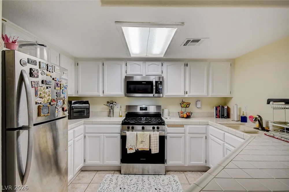 8301 Boseck Drive #107 Las Vegas, NV 89145