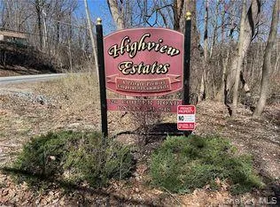 26 Cooper #403 Poughkeepsie, NY 12603