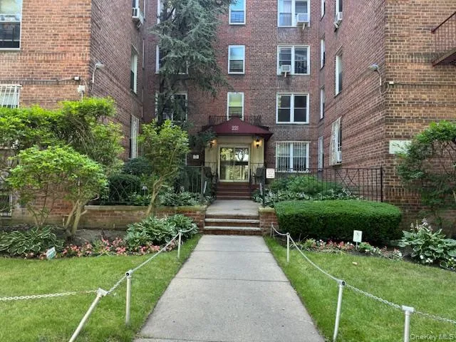221 McDonald #1G Brooklyn, NY 11218