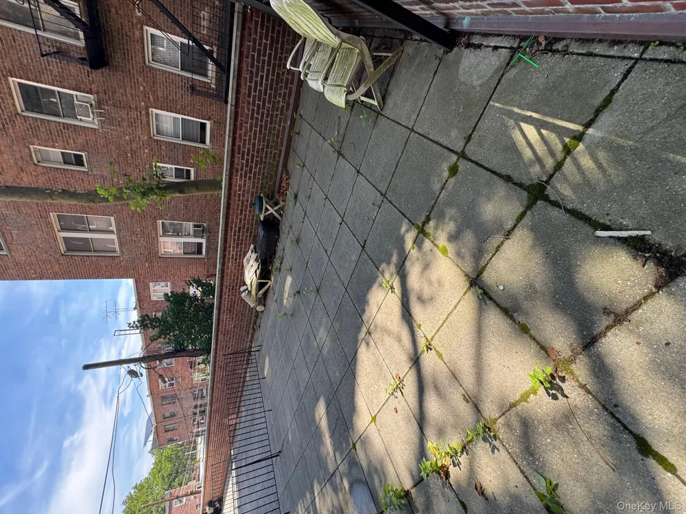 221 McDonald #1G Brooklyn, NY 11218