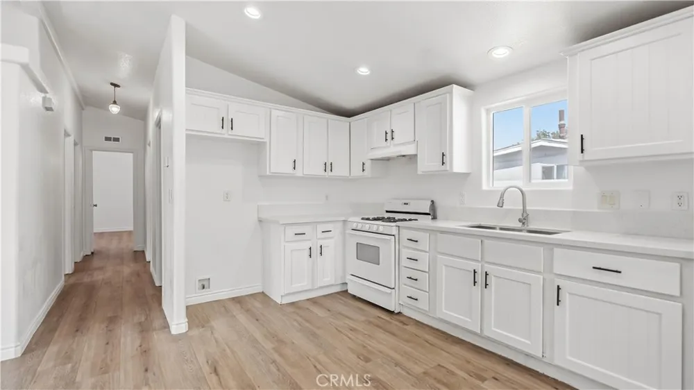 164 E Valley Street San Bernardino, CA 92408