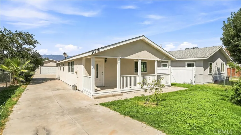 164 E Valley Street San Bernardino, CA 92408