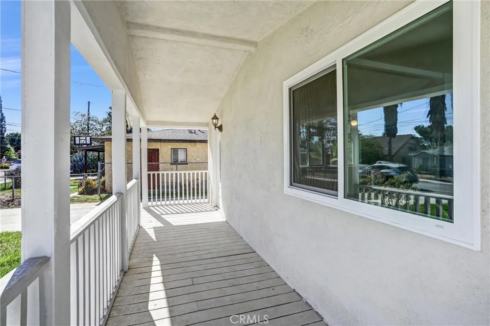 164 E Valley Street San Bernardino, CA 92408