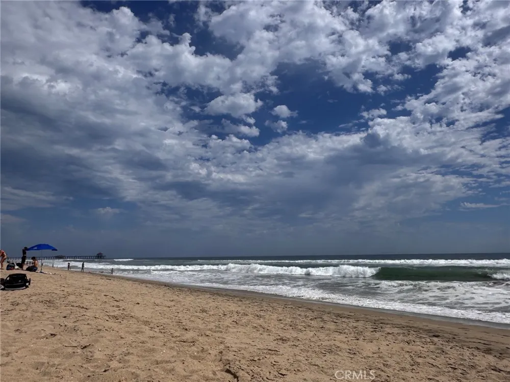 222 20th Huntington Beach, CA 92648