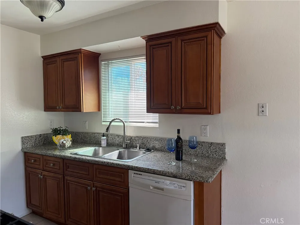 222 20th Huntington Beach, CA 92648