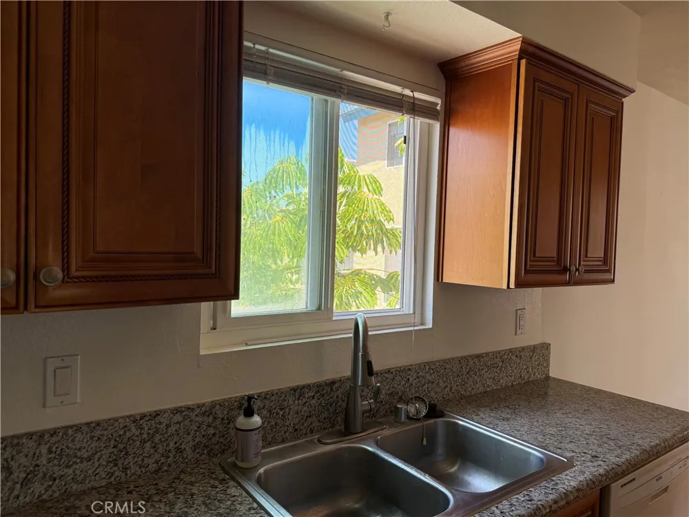 222 20th Huntington Beach, CA 92648