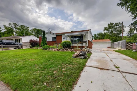 310 Tamarac Drive