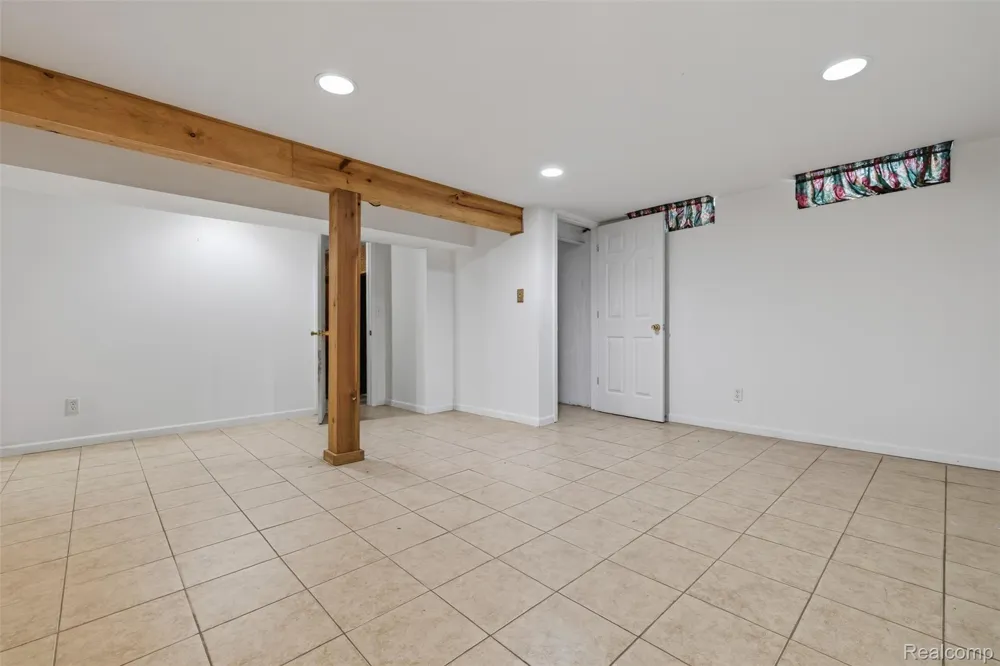 310 Tamarac Drive Davison City, MI 48423