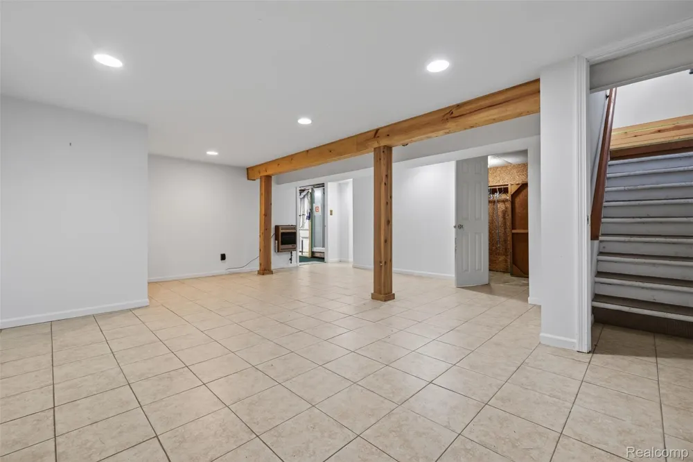 310 Tamarac Drive Davison City, MI 48423