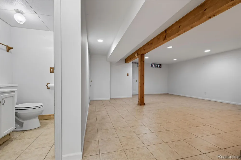 310 Tamarac Drive Davison City, MI 48423