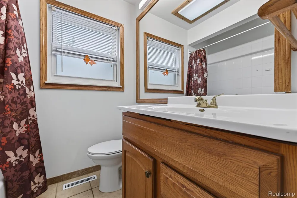 310 Tamarac Drive Davison City, MI 48423