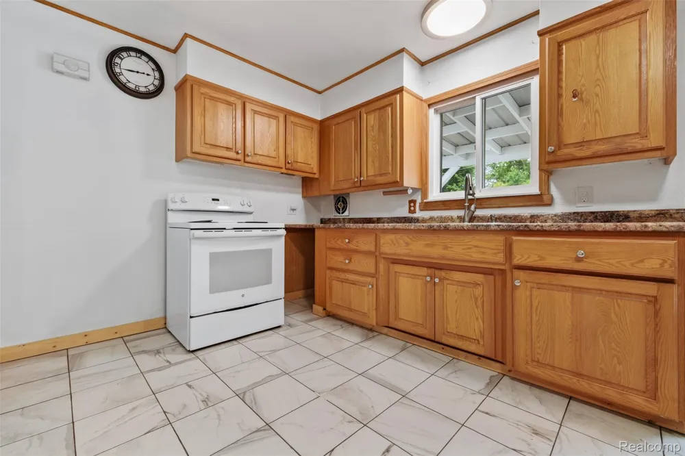 310 Tamarac Drive Davison City, MI 48423