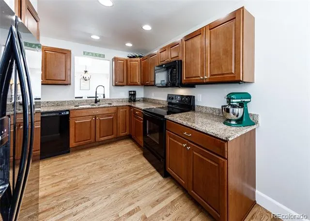 16 Sutherland Court Highlands Ranch, CO 80130