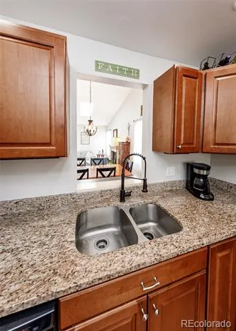 16 Sutherland Court Highlands Ranch, CO 80130