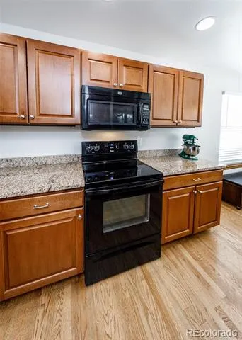 16 Sutherland Court Highlands Ranch, CO 80130