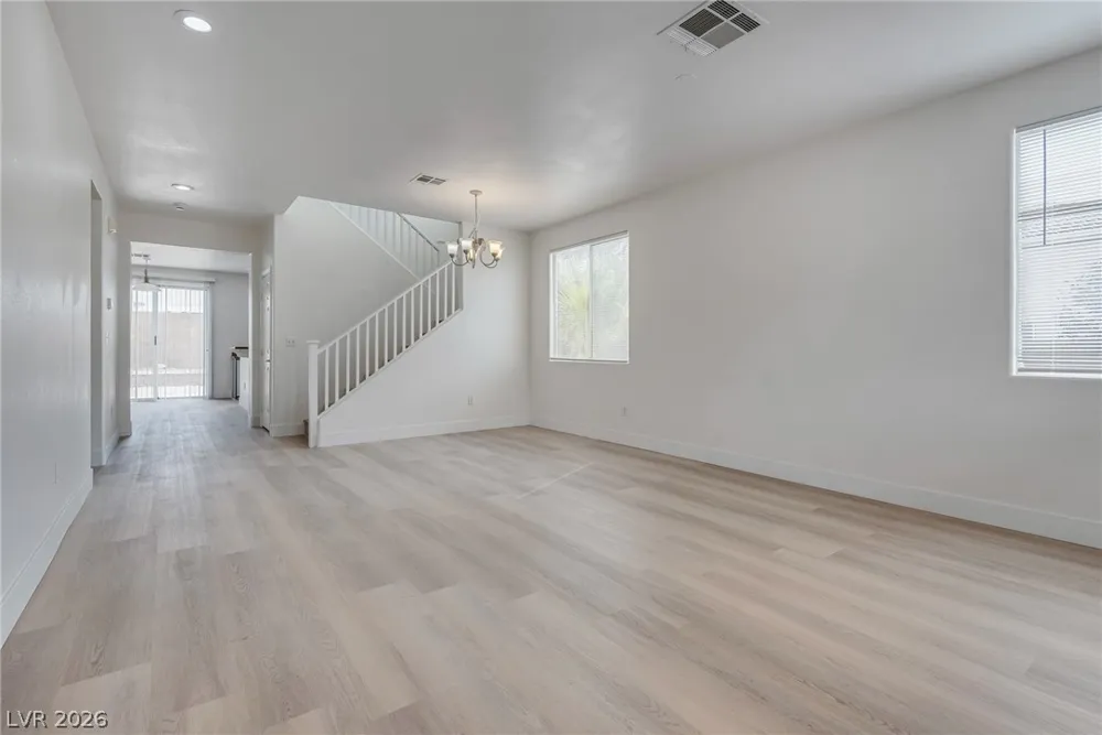 221 Lenape Heights Avenue Las Vegas, NV 89148