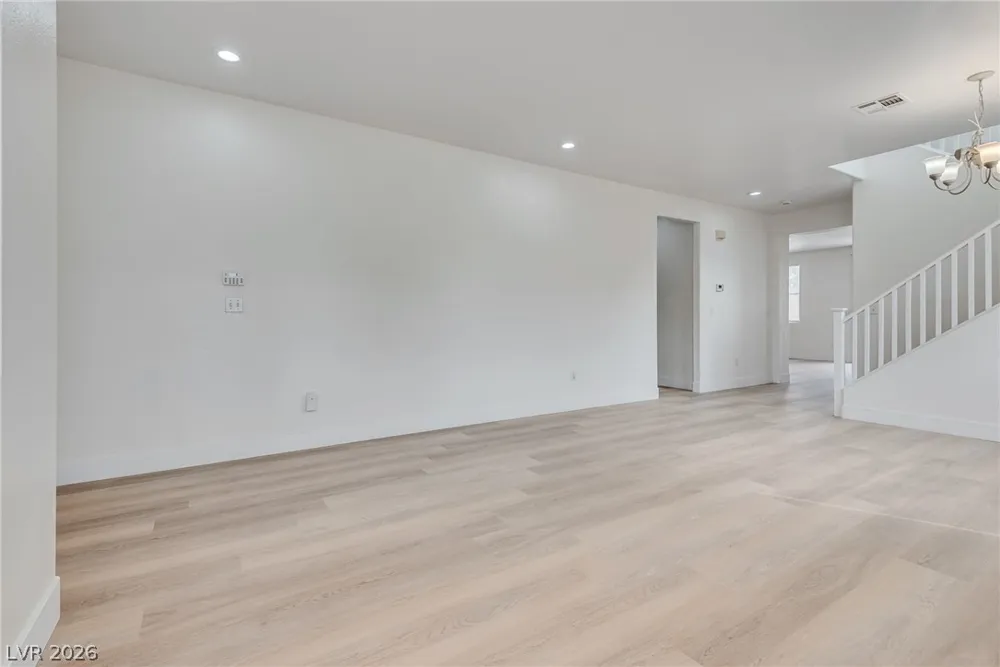 221 Lenape Heights Avenue Las Vegas, NV 89148