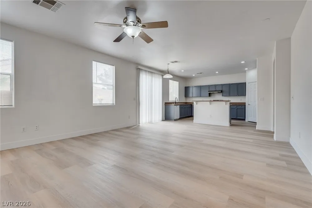 221 Lenape Heights Avenue Las Vegas, NV 89148