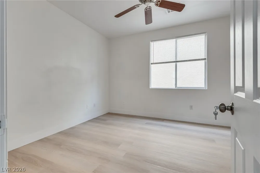 221 Lenape Heights Avenue Las Vegas, NV 89148