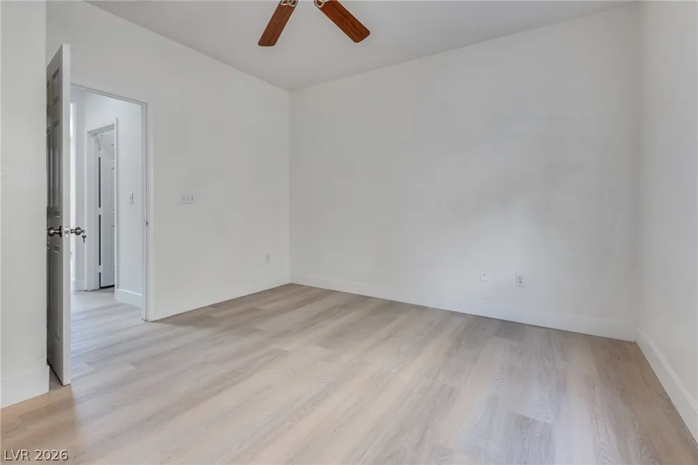 221 Lenape Heights Avenue Las Vegas, NV 89148