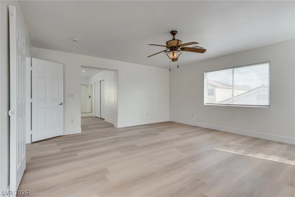 221 Lenape Heights Avenue Las Vegas, NV 89148
