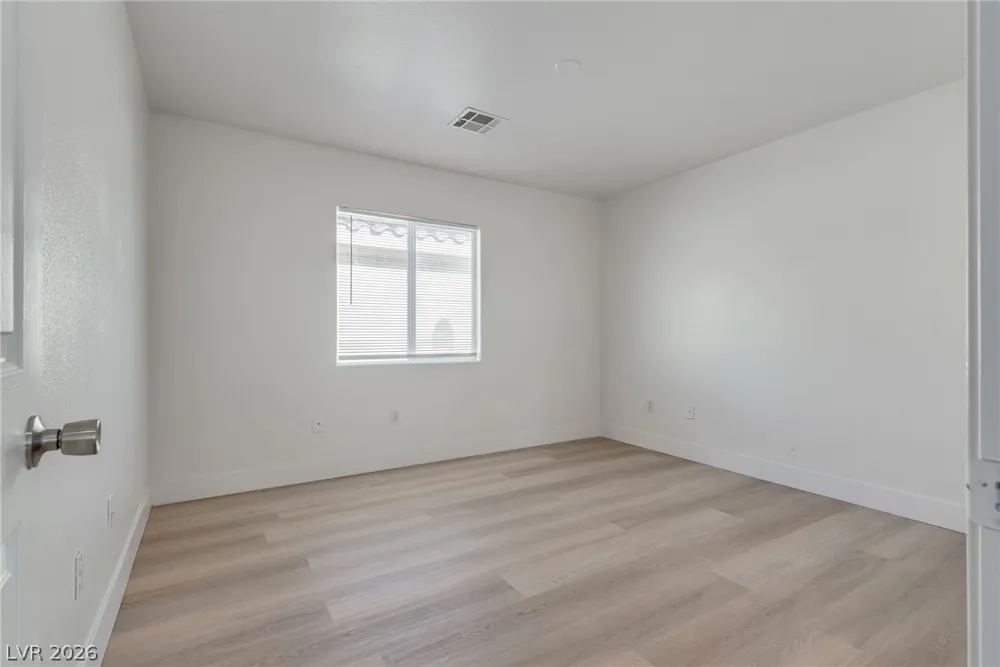 221 Lenape Heights Avenue Las Vegas, NV 89148