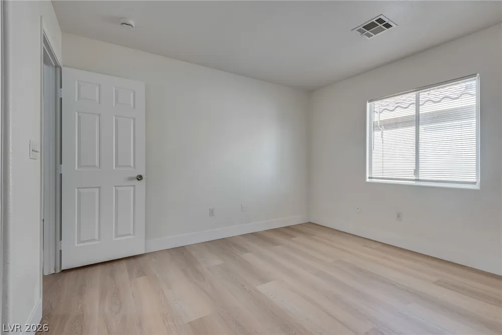221 Lenape Heights Avenue Las Vegas, NV 89148