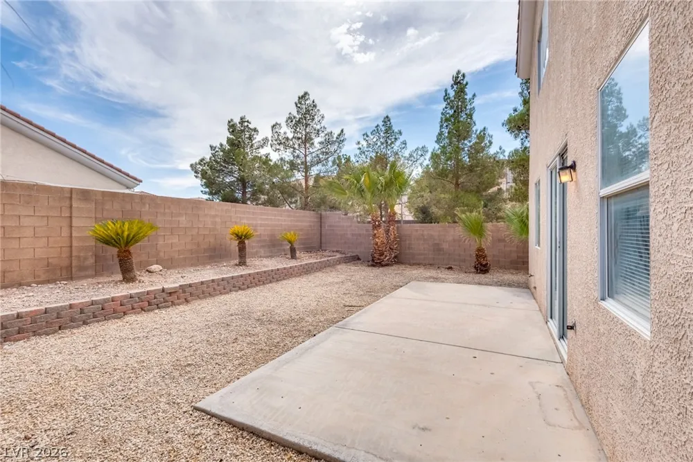 221 Lenape Heights Avenue Las Vegas, NV 89148